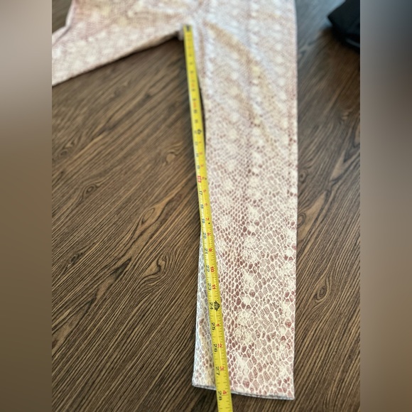 AG Adriano Goldschmied Animal Print Farrah Ivory Snakeskin Jeans - Picture 6 of 8